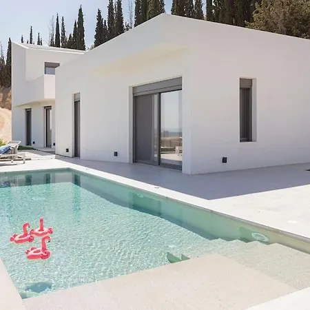 فيلة Eleni Nafplio, Pool & Sea View تولو