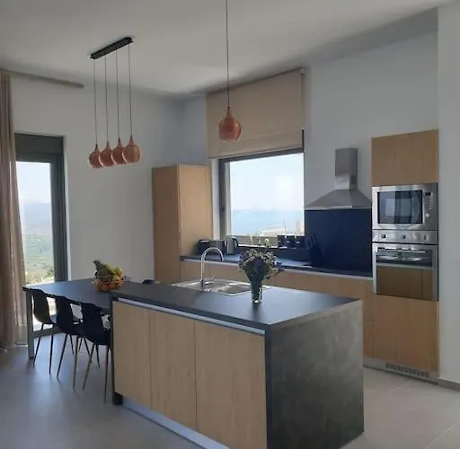 Eleni Nafplio, Pool & Sea View *