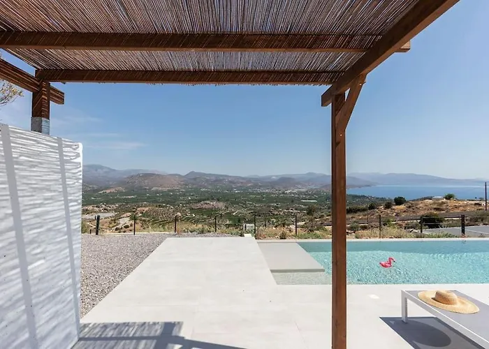 Eleni Nafplio, Pool & Sea View Villa *