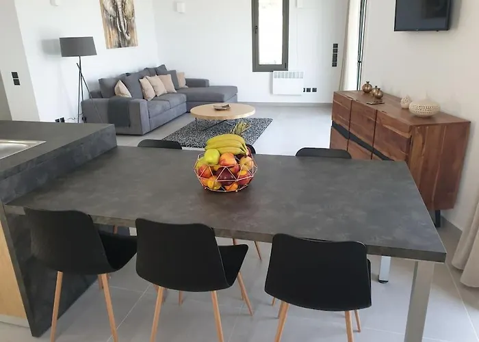 Eleni Nafplio, Pool & Sea View Villa